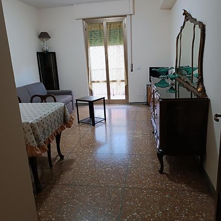 Hortis Apartment, 5 Persone, 2 Camere, Balcone, Metro C E Tram Per Il Centro Rom Exterior foto