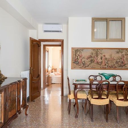 Hortis Apartment, 5 Persone, 2 Camere, Balcone, Metro C E Tram Per Il Centro Rom Exterior foto