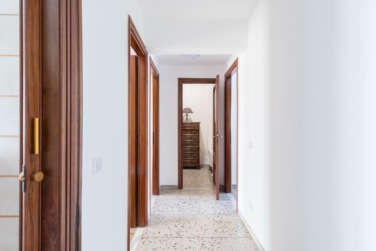 Hortis Apartment, 5 Persone, 2 Camere, Balcone, Metro C E Tram Per Il Centro Rom Exterior foto