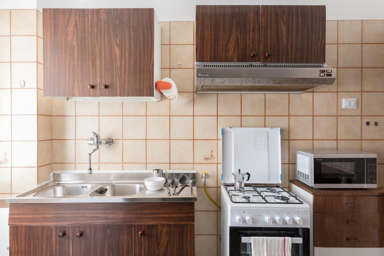 Hortis Apartment, 5 Persone, 2 Camere, Balcone, Metro C E Tram Per Il Centro Rom Exterior foto